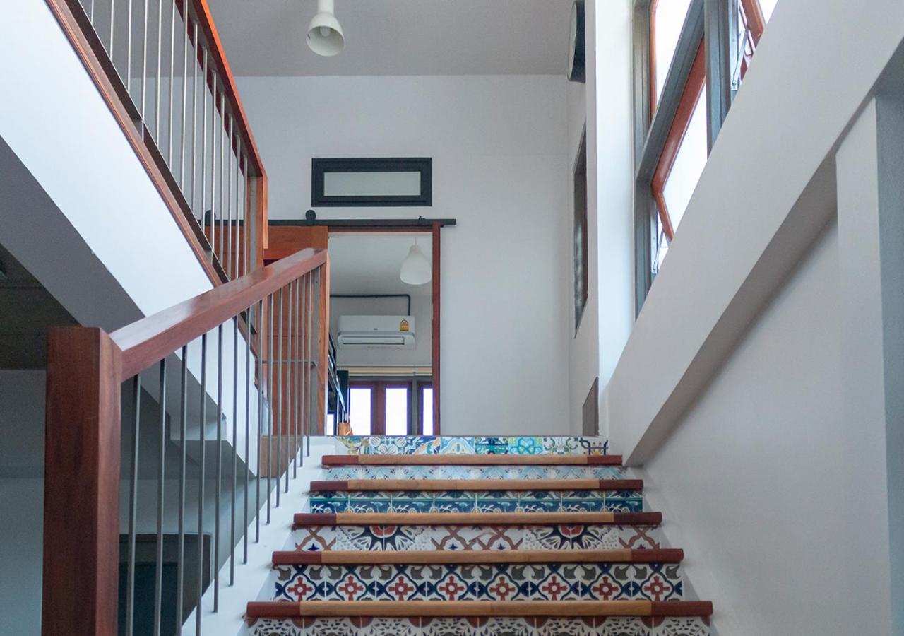 Hostel Liaw Base House Bangkok Exterior foto