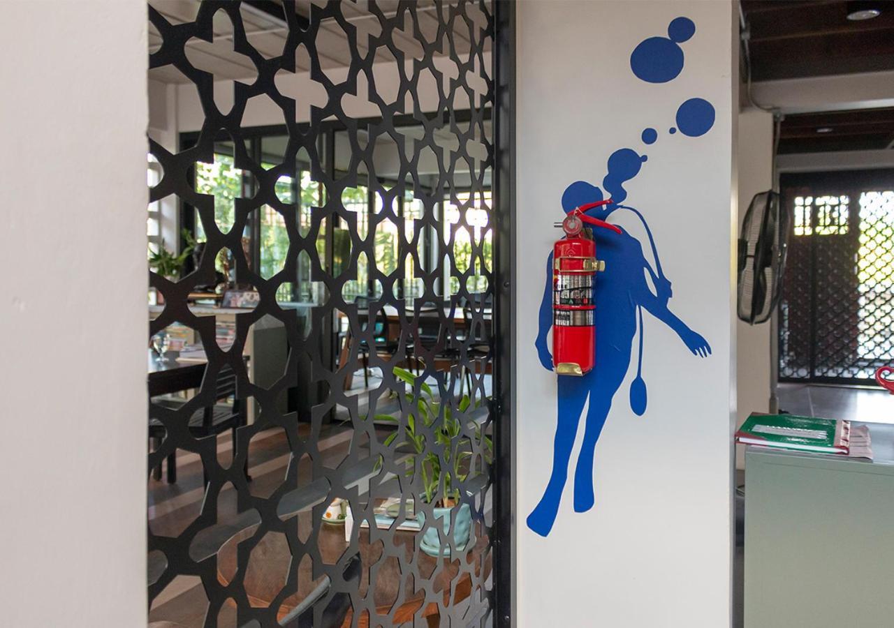 Hostel Liaw Base House Bangkok Exterior foto