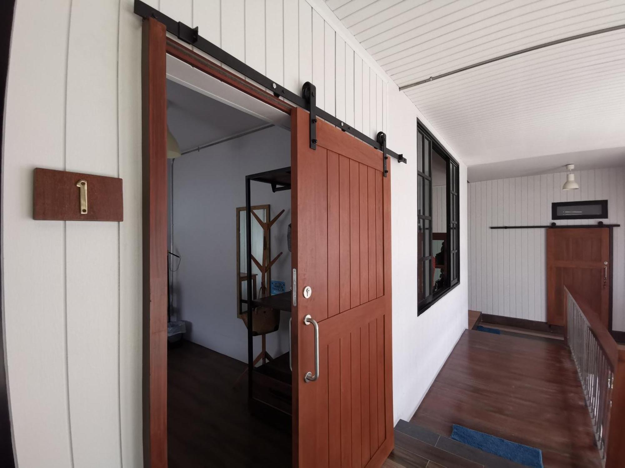 Hostel Liaw Base House Bangkok Exterior foto